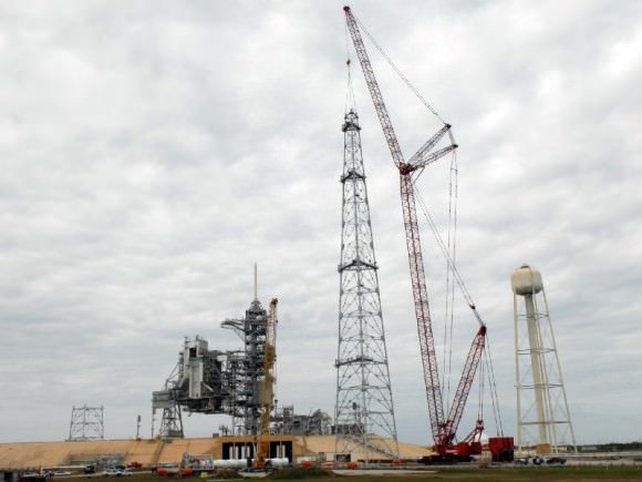 kennedy space center launch pad. 2009. On Launch Pad 39B at