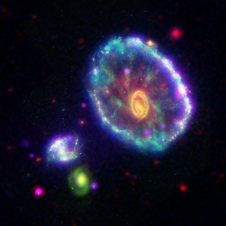 Cartwheel Galaxy Makes Waves