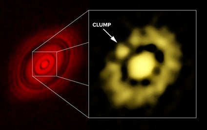 On the left is the ALMA image of HL Tau. On the right is the VLA image showing the clump of dust near the star. Image: Carrasco-Gonzalez et al,; Bill Saxton, NRAO/AUI/NSF