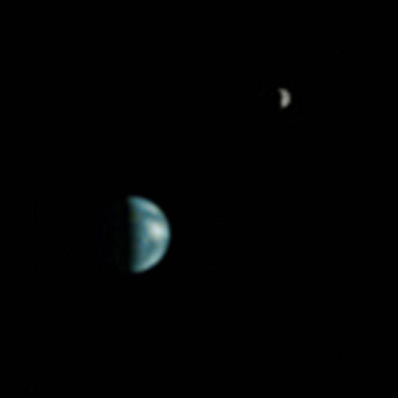 Image of Earth and Moon, taken by the Mars Orbiter Camera of Mars Global Surveyor on May 8 2003. Credit: NASA/JPL/Malin Space Science Systems
