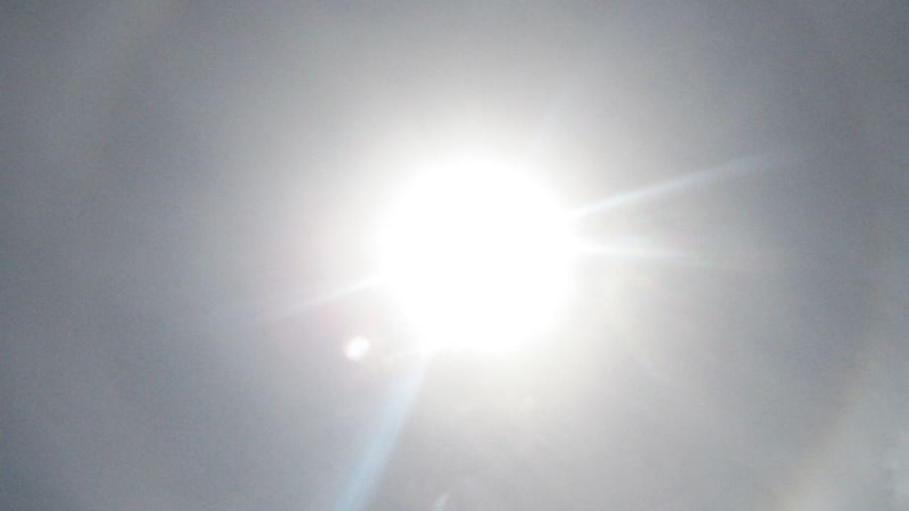 Fantastic Beautiful Sun Halo Phenomenon. Serenity Nature. Stock Photo -  Image of astronomy, beam: 108423414