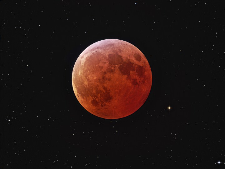 full red moon