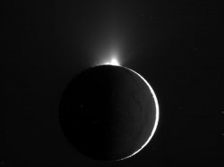 Are We Just 'lucky' To See Activity On Enceladus? - Universe Today