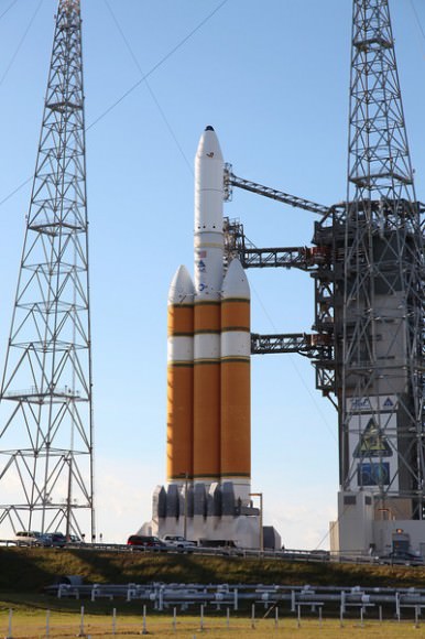 Launch of Delta IV Delayed; Shuttle Launch Options Weighed - Universe Today