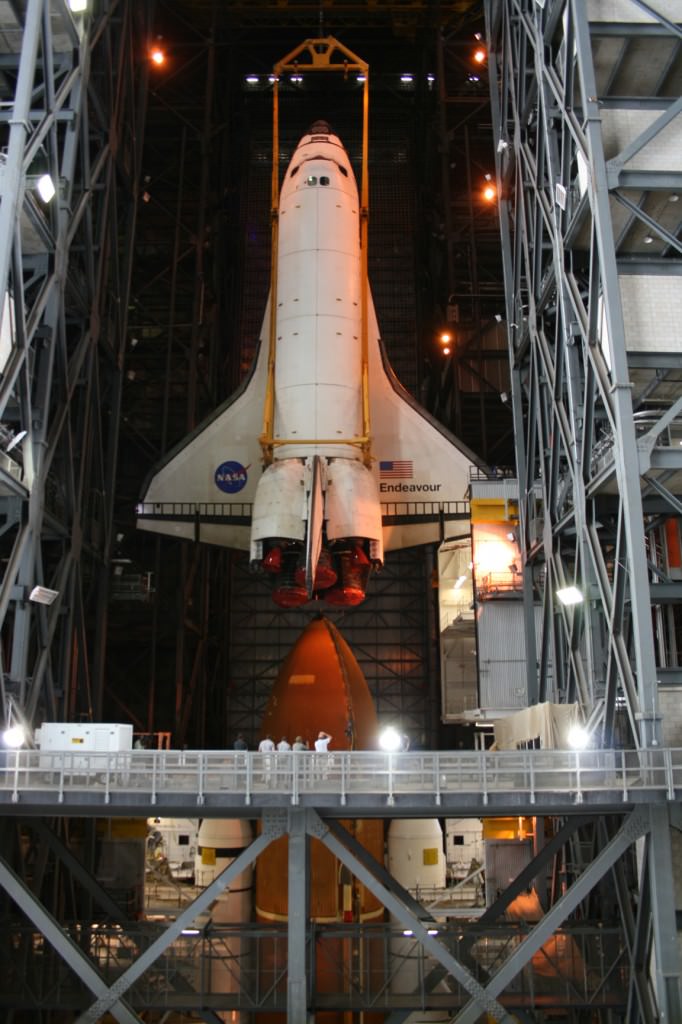 Endeavour Mated to Rockets for Last Flight Photo Album - Universe Today