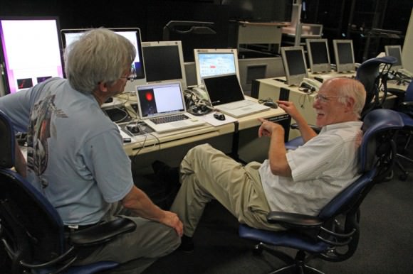 Robert Pfaff (right), Science Principle Investigator and Ken Kremer of Universe Today (left) discuss NASA’s Daytime Dynamo mission inside NASA Wallop’s Mission Control.  Credit: Ken Kremer/kenkremer.com