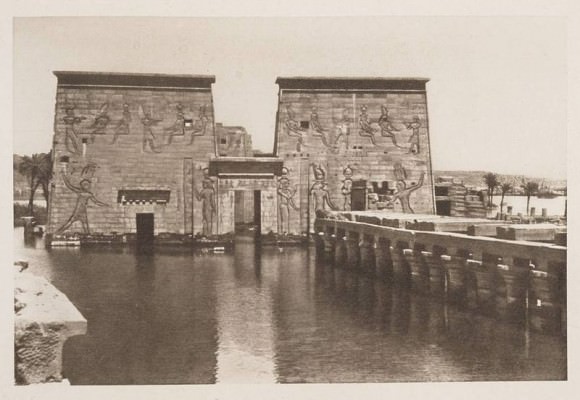 The flooded Temple of Isis on the island of Philae circa 1905. (Credit: Wikimedia Commons under an Attribution-Share Alike 2.5 license. Author H.W. Dunning).   