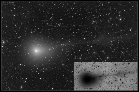 Comet 2013 R1 Lovejoy on Oct 31, 2013. Credit and copyright: Damian Peach. 