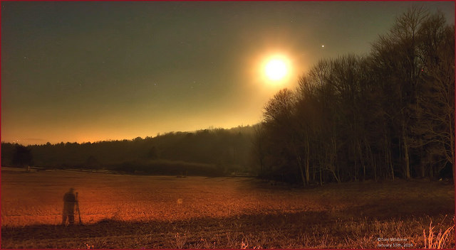 Astrophoto: Jupiter Meets Moon Halo - Universe Today