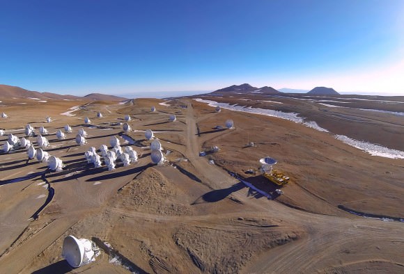 View of the Atacama Large Millimeter/submillimeter Array (ALMA) site, which is 5,000 meters (16,400 feet) on the Chajnantor Plateau in the Atacama Desert of northern Chile. Credit: A. Marinkovic/X-Cam/ALMA (ESO/NAOJ/NRAO)