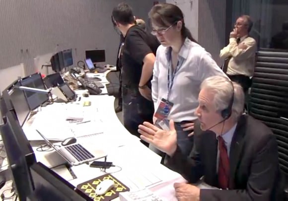 Tense control room during the  Philae landing confirmation. Credit: ESA