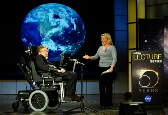 Stephen Hawking being presented by his daughter Lucy Hawking at the lecture he gave for NASA's 50th anniversary. Credit: NASA/Paul Alers