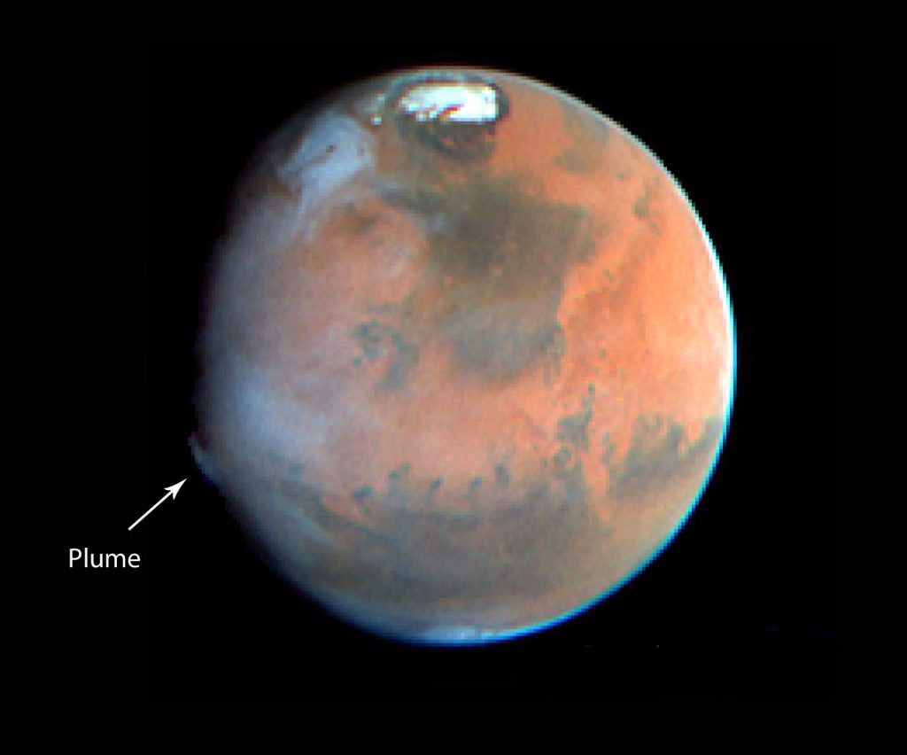 A curious plume-like feature was observed on Mars on 17 May 1997 by the Hubble Space Telescope. It is similar to the features detected by amateur astronomers in 2012, although appeared in a different location. Credit: JPL/NASA/STScI