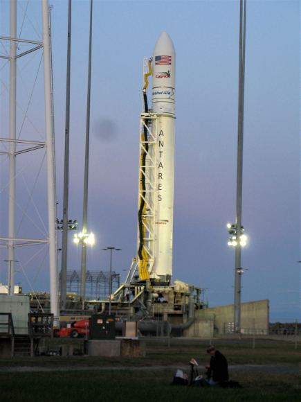 Station Astronauts Unload Cygnus Science; Antares Launch Gallery ...