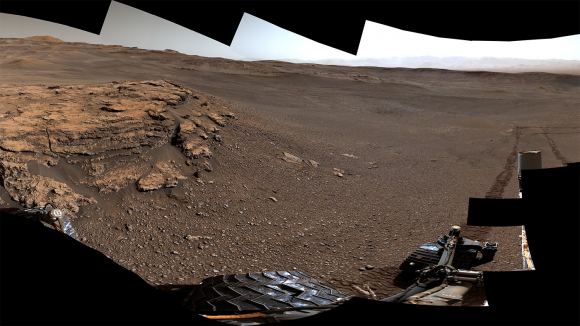 Curiosity Finds A Region of Ancient Dried Mud. It Could Have Been an ...