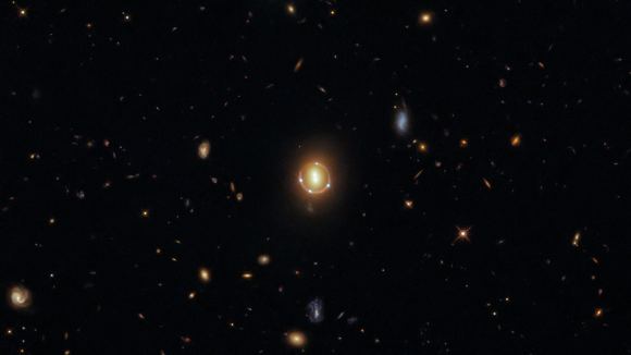 What a Perfect Gravitational Lens - Universe Today