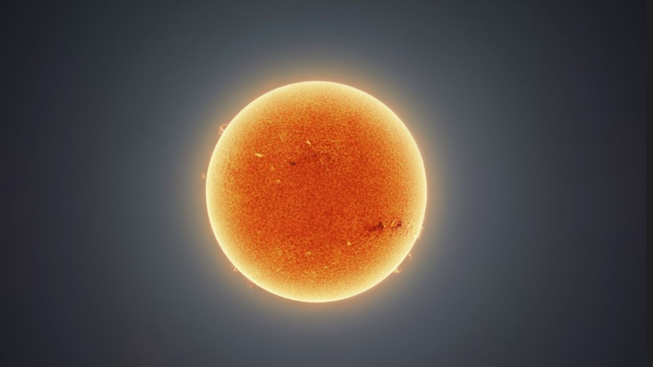 This Incredible Photo of the Sun is Made up of 150,000 Individual