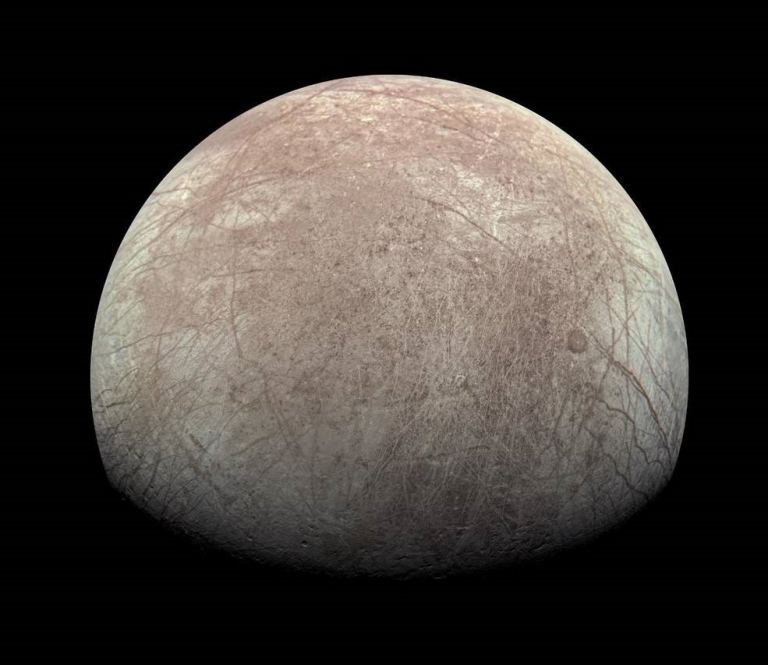 Europa’s Ice Rotates At A Different Speed From Its Interior. Now We May ...