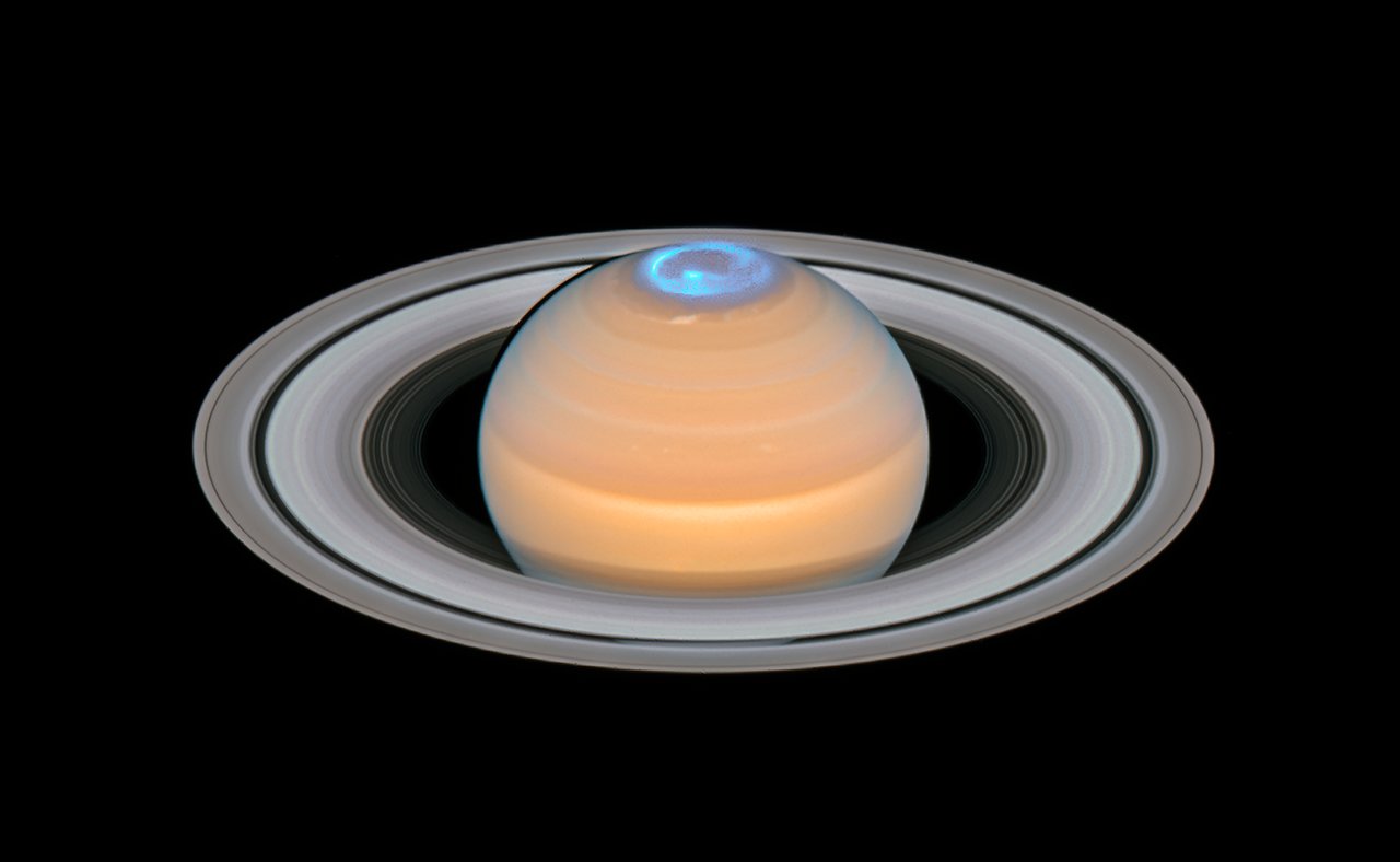 NASA sees Saturn's ring in color like never before - CNET