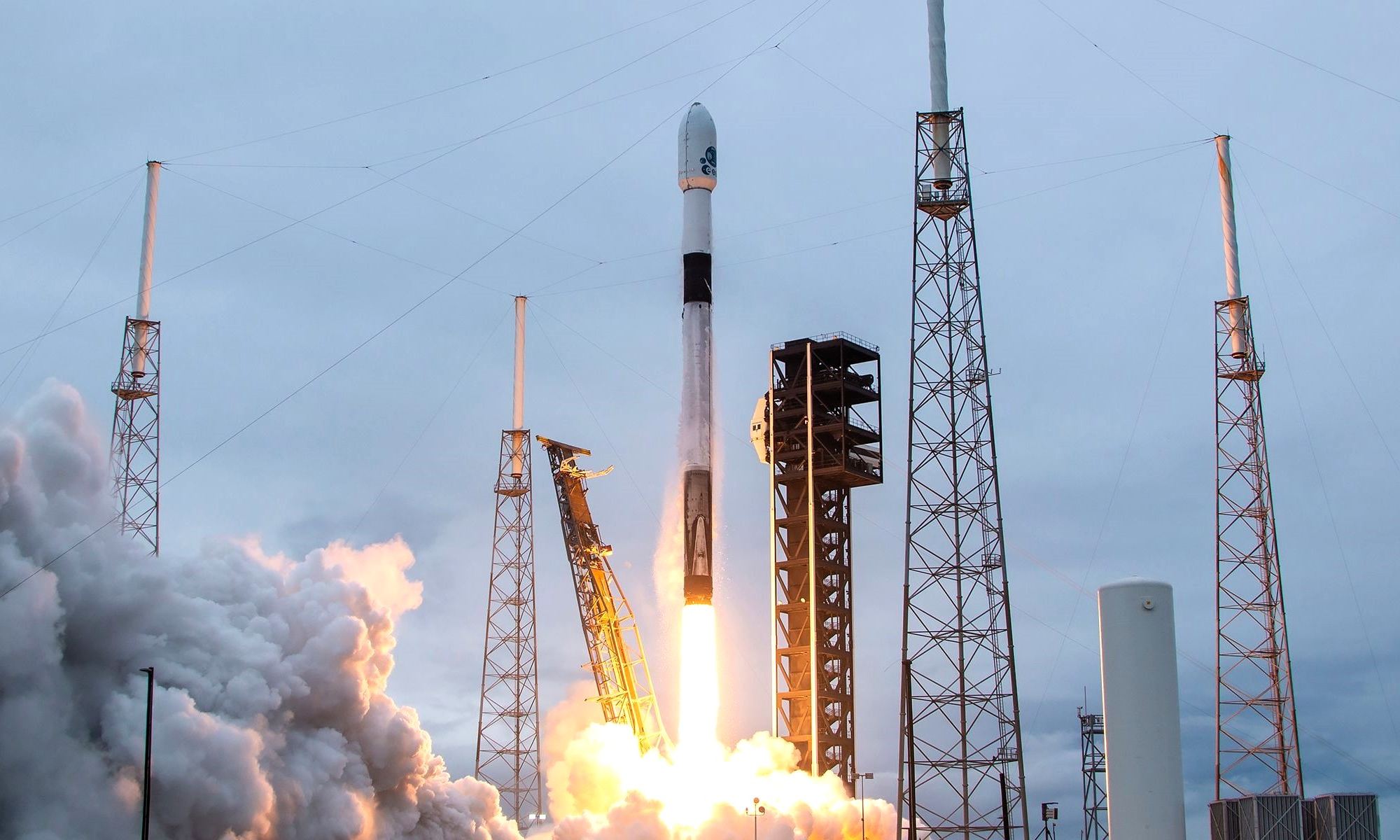 SpaceX Falcon 9 rocket lifts off with Hera probe