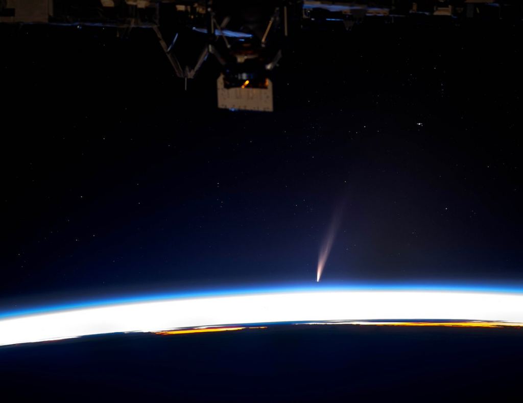 ISS comet